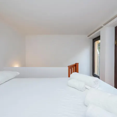 Ihost Monza 15b Apartman *