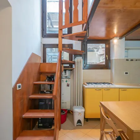 Ihost Monza 15b Apartman *