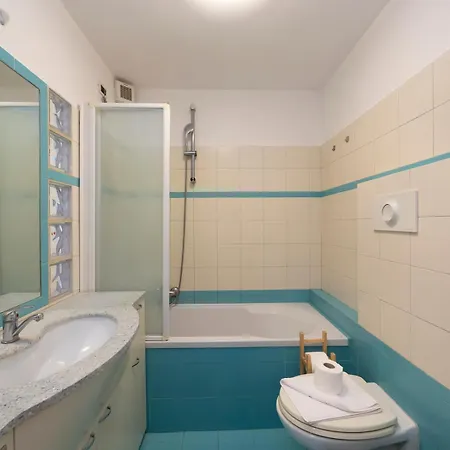 Ihost Monza 15b * Milánó