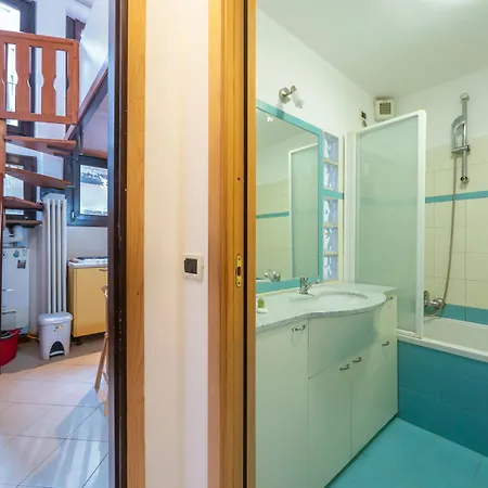 Ihost Monza 15b Milánó
