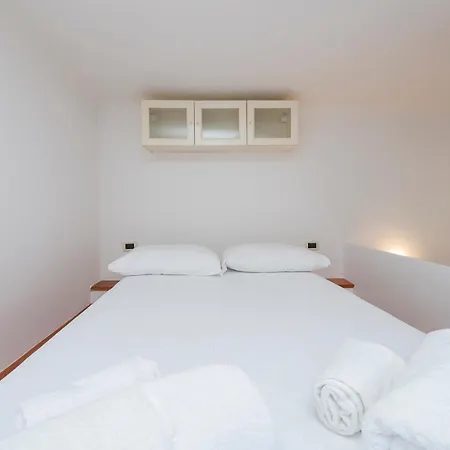Apartman Ihost Monza 15b
